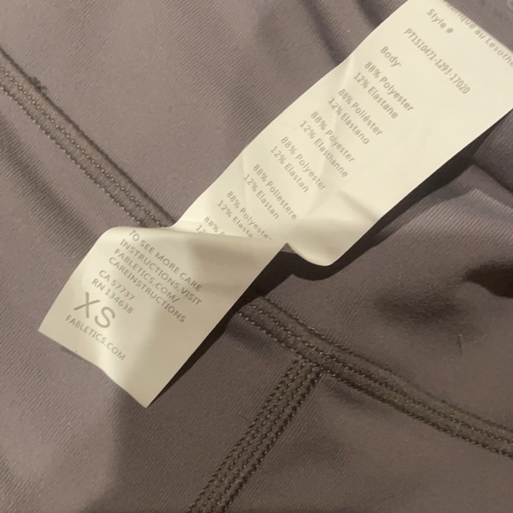 Fabletics leggings xs never wore - Picture 2 of 2